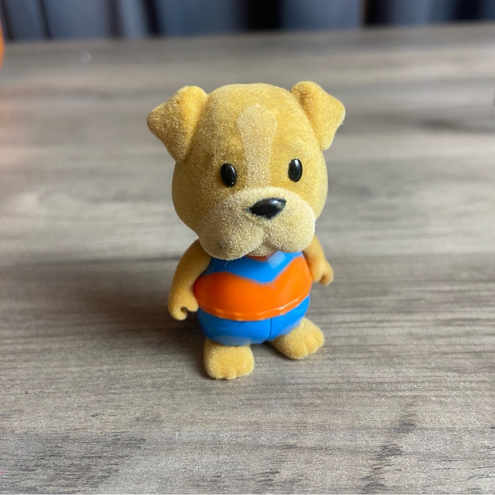 Lil‎ Woodzeez Puppy Dog Brown White Flocked Bobble head Figurine